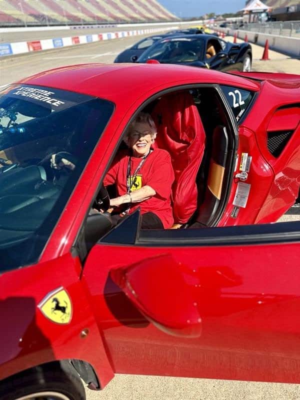 Η περιπέτεια μιας 94χρονης με μια Ferrari που πήγαινε 240 χλμ.